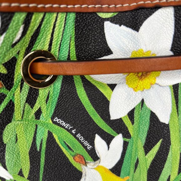 Dooney & Bourke Daffodils on Black Drawstring Bucket Bag With Matching Wristlet - Picture 5 of 16